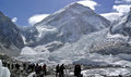 Mount Everest niższy, a Annapurna wyższa wskutek trzęsienia ziemi w Nepalu